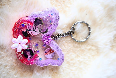 BUTTERFLY WITH PHOTO SHAKER BITS KEYCHAIN