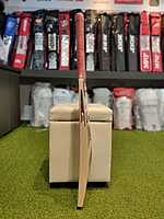 Cricket Bat - MRF-TYPHOON KW Cricket Bat - MRF-TYPHOON KW