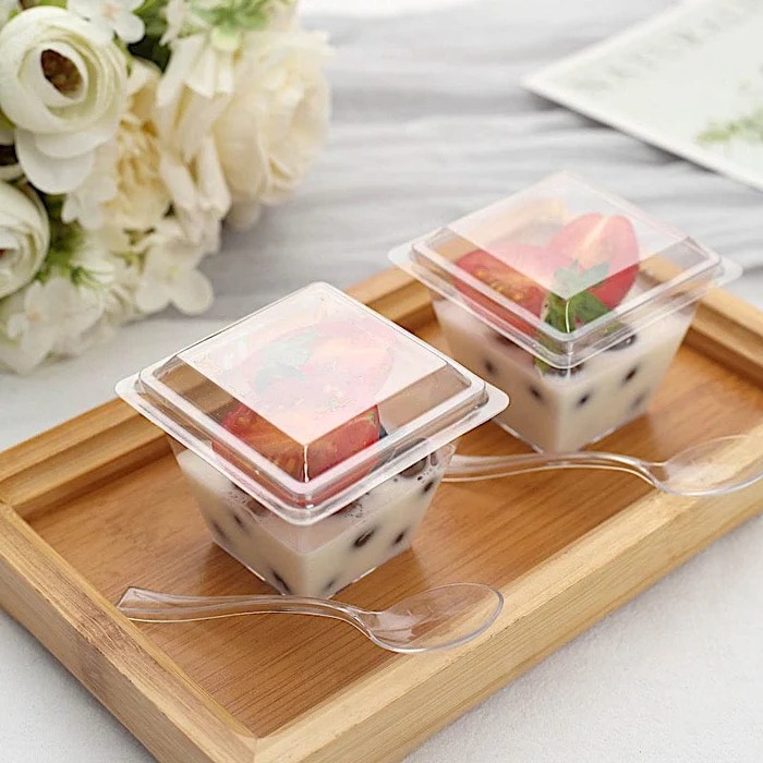 Square plastic mousse/dessert cups with lid