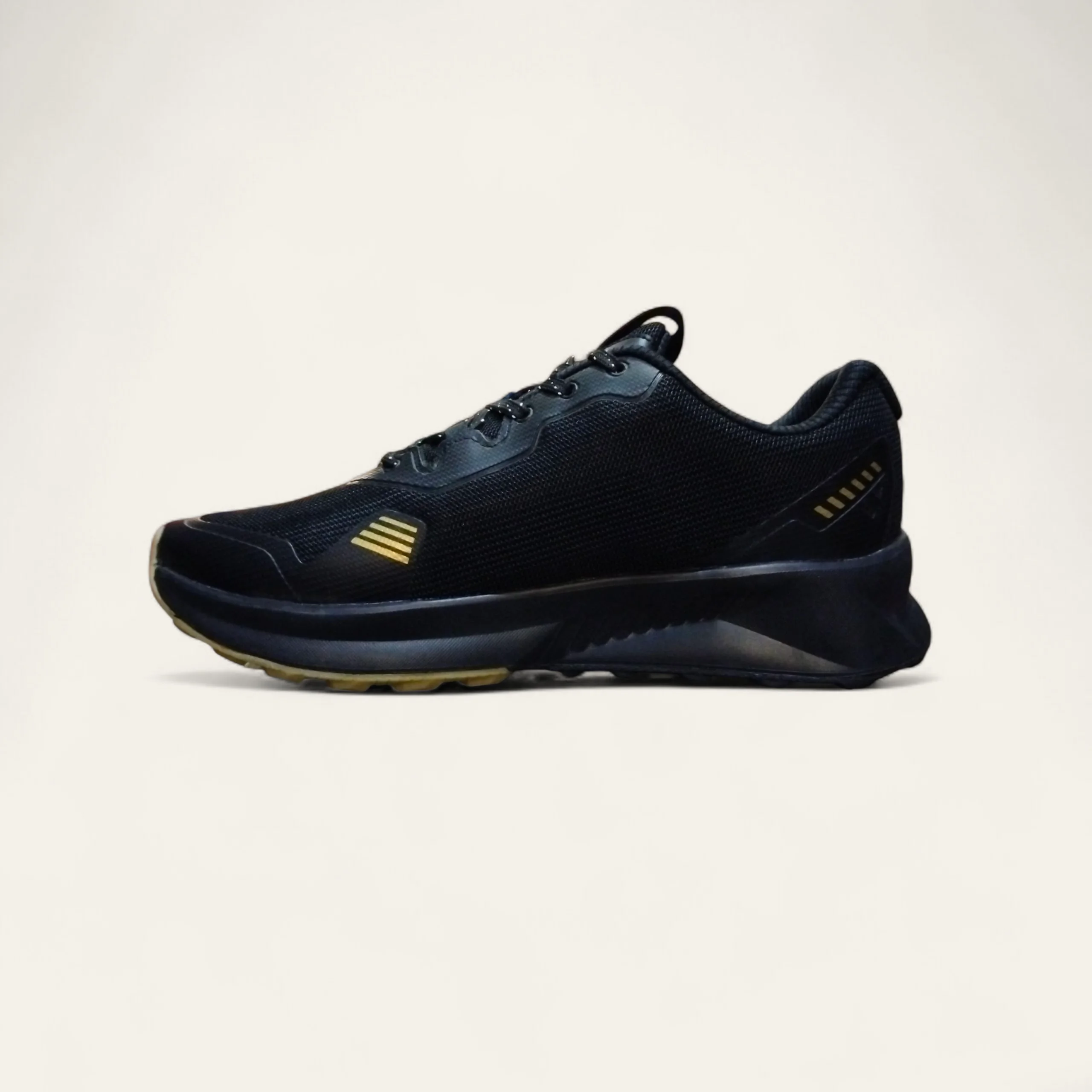 Campus Hiro Black/Golden - Men's Running Shoes