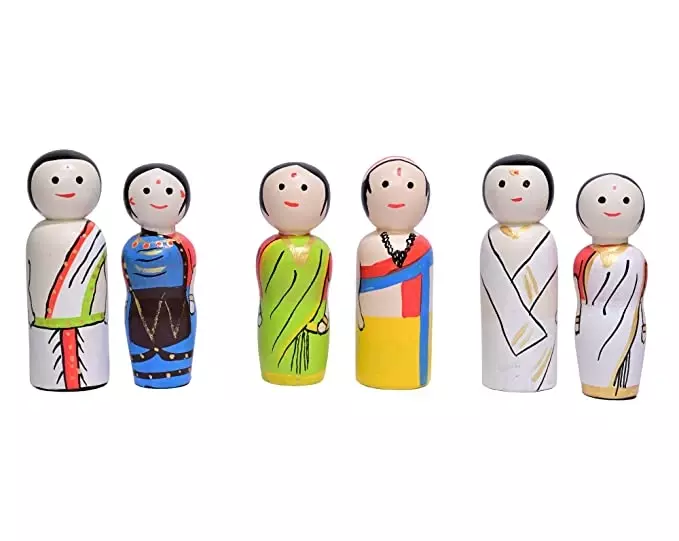 Wooden Peg Dolls – South Indian Family