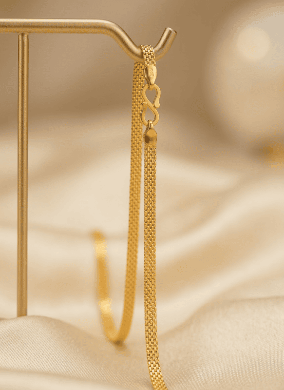 18 kt Gold Flat Woven Mesh Chain