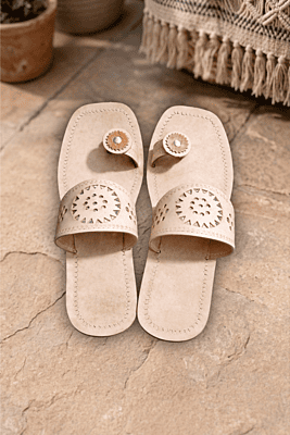Yatrika Chamba Artisan – Natural Leather Toe Ring Chappal