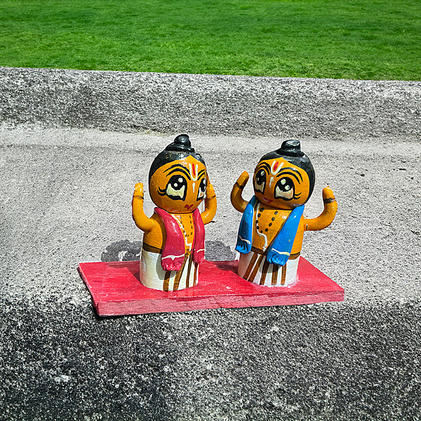 Channapatna Wooden Doll Pair