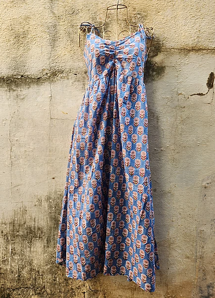 Fiza's Gentle Scrunch Tube Dress - Light Blue