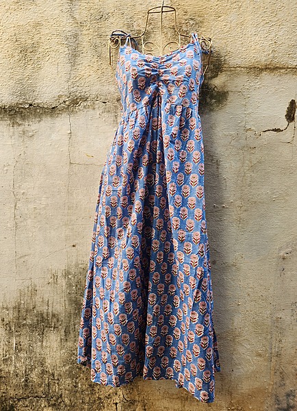 Fiza's Gentle Scrunch Tube Dress - Light Blue