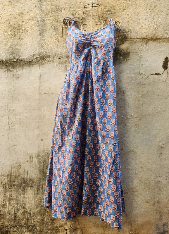 Fiza's Gentle Scrunch Tube Dress - Light Blue
