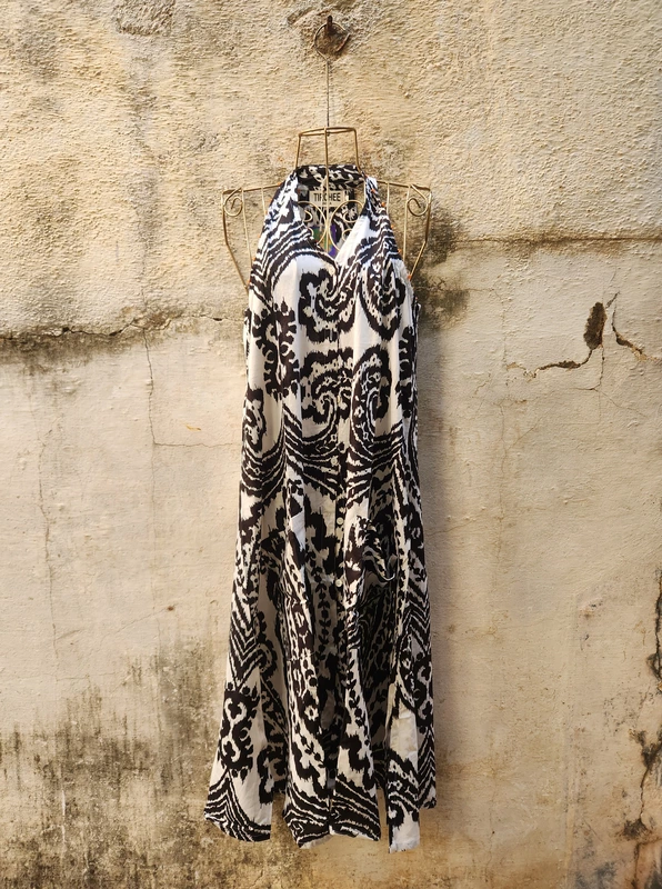 Cyra's Racer Back Dress - White with Black Ikkhat