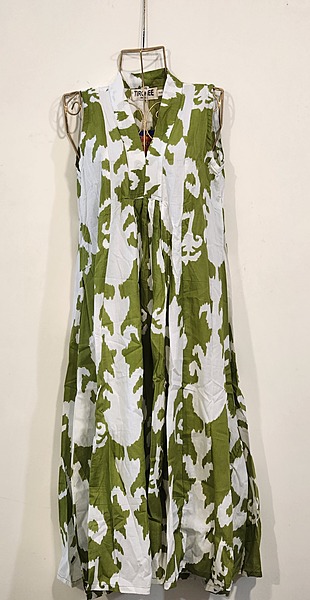 Charita's Everyday Sleeve Less Flare Dress - Green with White Ikkhat