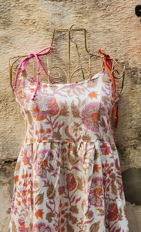 Zara's Classic Tube Dress - White & Pink Flowers