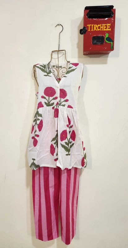 Jaya's Top & Pant Set - White & Pink
