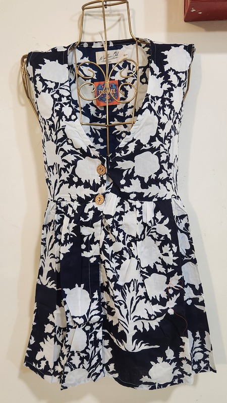 Urvashi's Deep-V & Button Top - Blue & Flowers