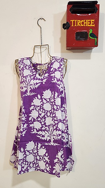 Naina's sleeve-less A-Line Top - Purple & White