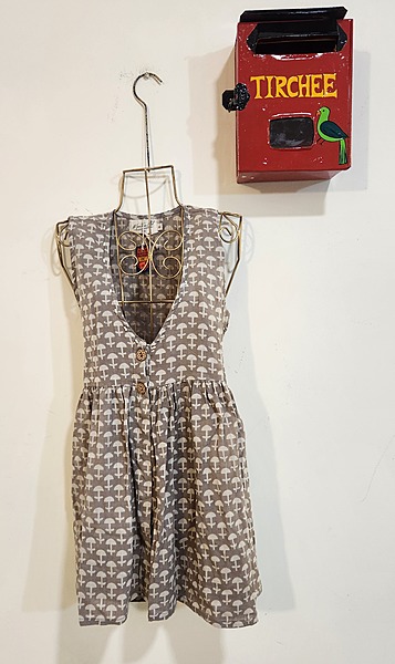 Urvashi's Deep-V & Button Top - Grey & Flowers