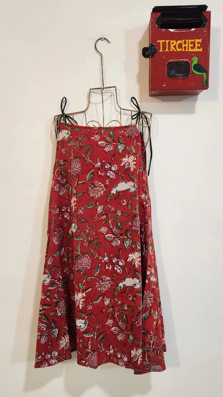 Naaz's Short halter gathered neck - Red & Flowers