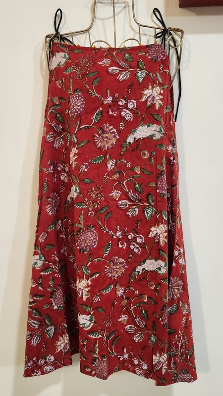 Naaz's Short halter gathered neck - Red & Flowers