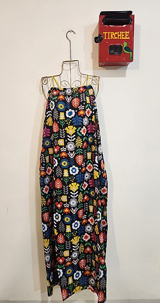 Anika's Free-Size Strappy Dress - Black & Colours