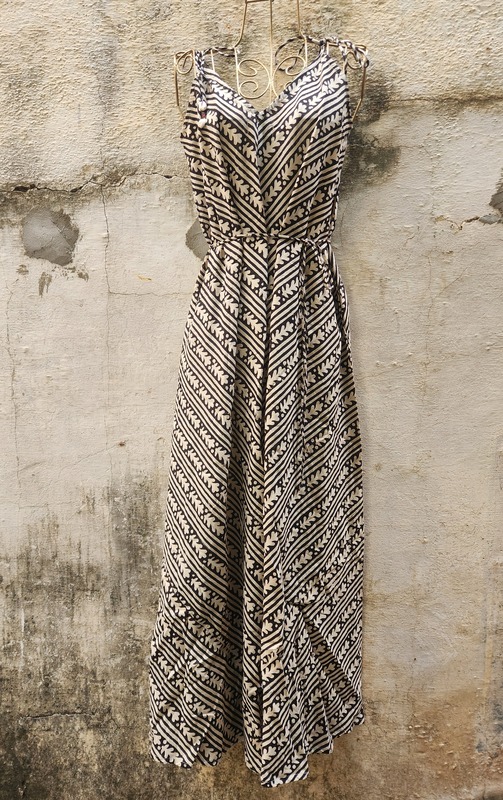 Anika's Free-Size Strappy Dress - Black & Cream Stripes