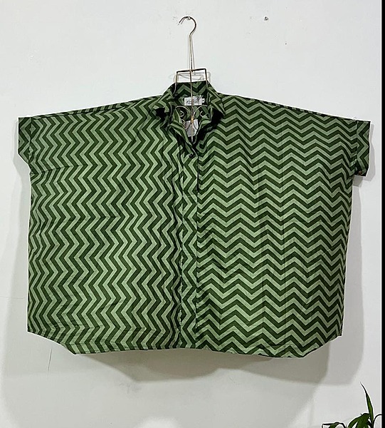 Junoon's Anti-Fit Shirt - Green Zig Zag