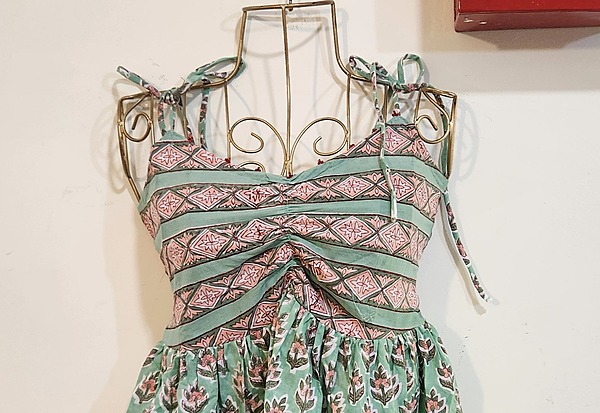 Fitoor's Gentle Scrunch Tube Top - Green & Peach