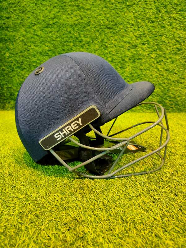 Cricket Helmet SHREY M/C AIR With TITANIUM VISOR Cricket Helmet SHREY M/C AIR With TITANIUM VISOR