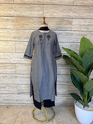 Handloom Cotton Dupatta Set With Applique Work On Neck -Grey