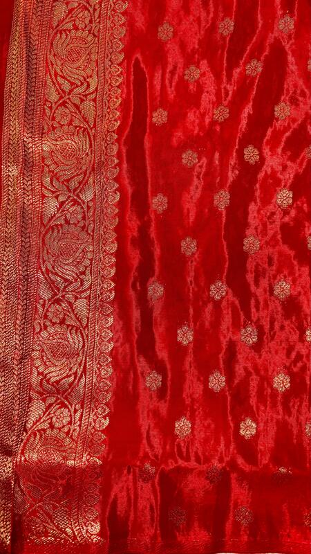 Banarasi Russian silk with Bandini weaving saree