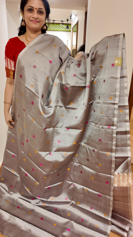 S Grey silk butti