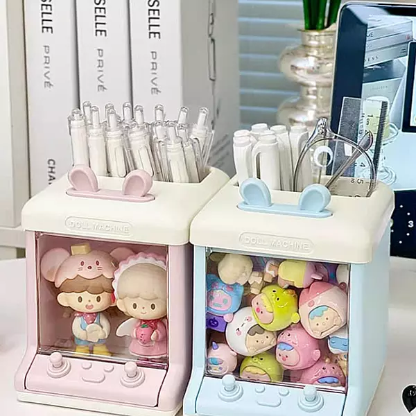 Doll Machine Pen Stand