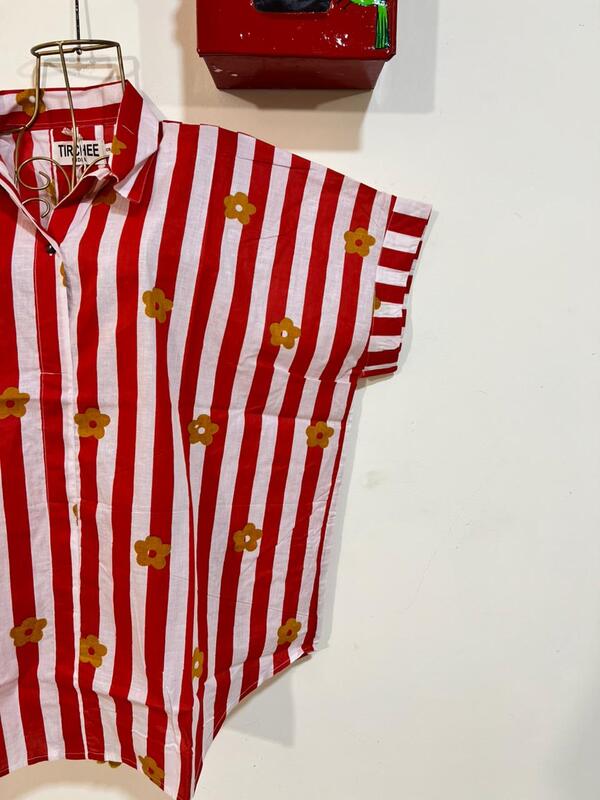 Ishq's Small Anti-fit with Back Open & Tie - Red & White Stripes with Flowers