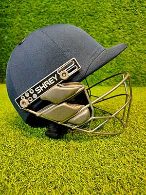 Cricket Helmet - SHREY - PRO GUARD SS