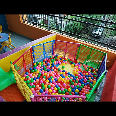 BALL POOLS