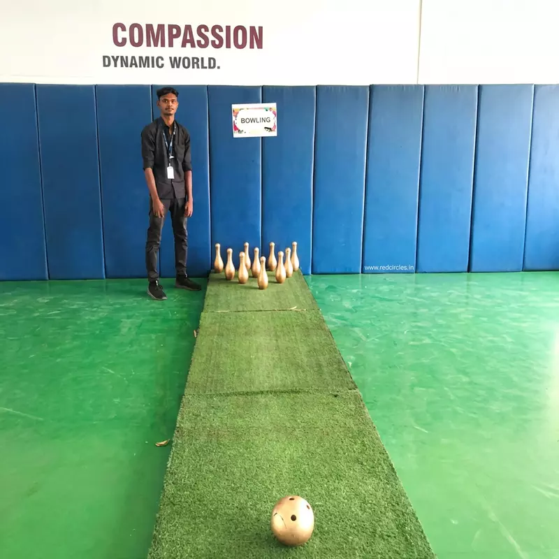 MINI BOWLING