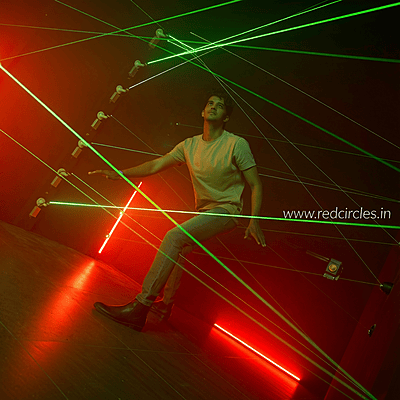 LASER MAZE ESCAPE