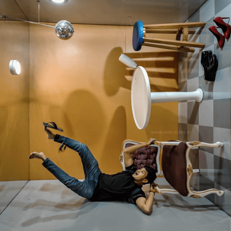 ANTI GRAVITY PHOTO BOOTH