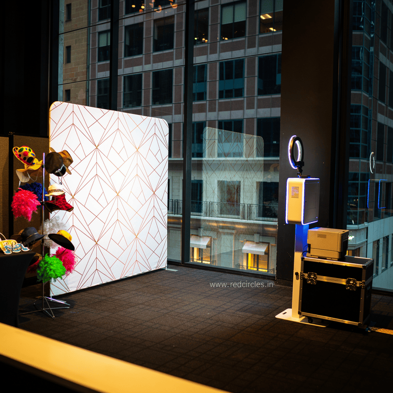 OPEN AIR PHOTO BOOTH