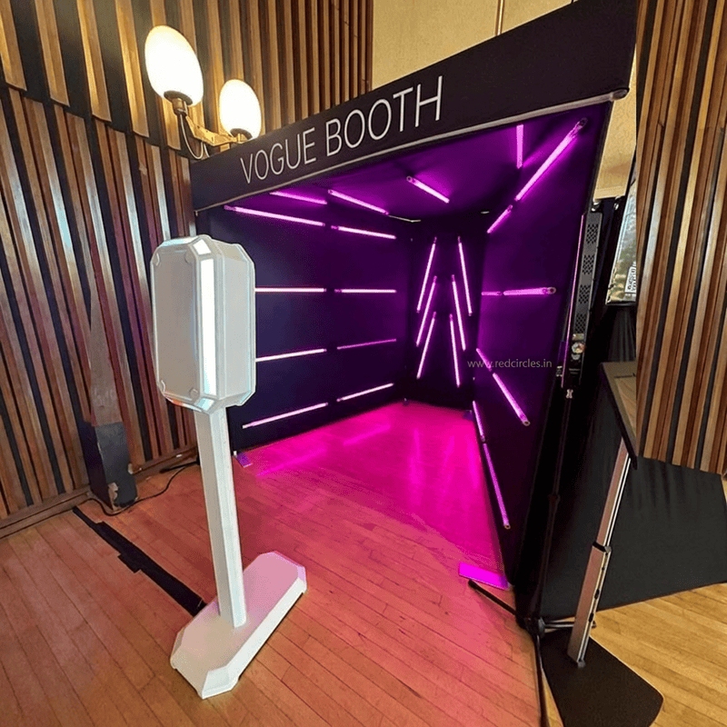 VOGUE LED PHOTO BOOTH