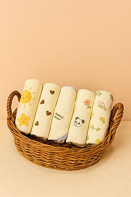 Muslin Crepe Wash cloth / Face towel - Colour Printed - Pack of 5 (Assorted) Muslin Crepe Wash cloth / Face towel - Colour Printed - Pack of 5 (Assorted)