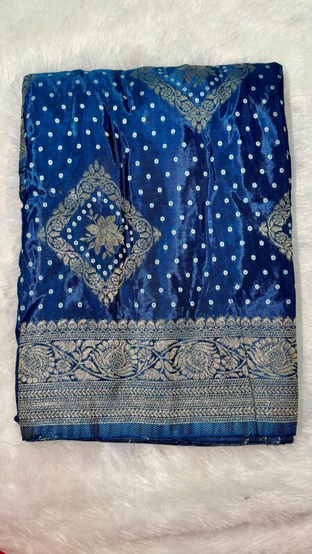 Banarasi Russian silk with Bandini weaving saree