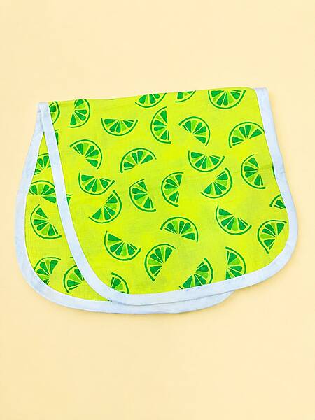 Premium XL 4-Layer Muslin Burp Cloth- 60 x 30 cm - Manjal Oli (Pack of 1) Premium XL 4-Layer Muslin Burp Cloth- 60 x 30 cm - Manjal Oli (Pack of 1)