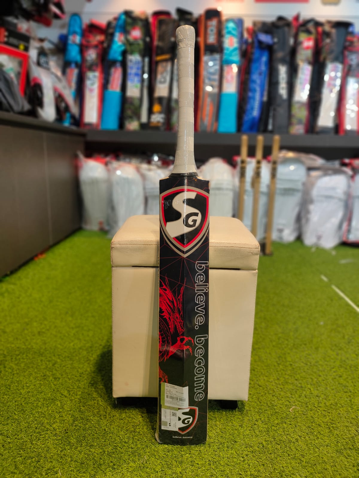 CRICKET BAT SG KLR STRIKER
