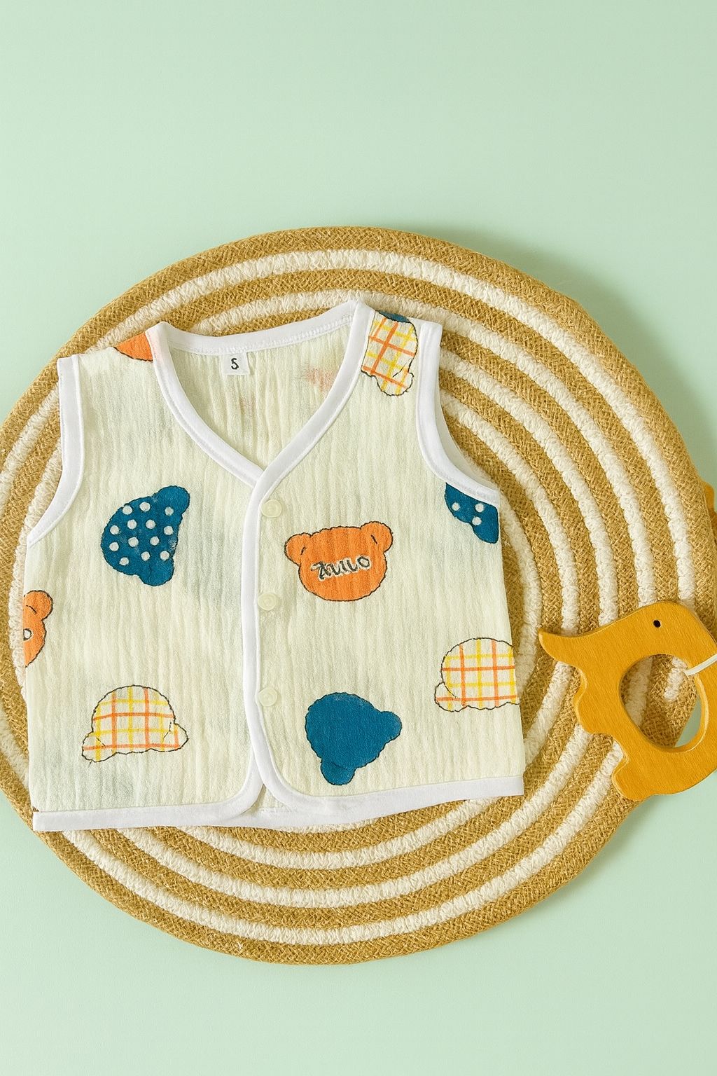 Premium Crinkled Muslin Cotton Jhabla (0–3 Months) – Without Sleeves Premium Crinkled Muslin Cotton Jhabla (0–3 Months) – Without Sleeves