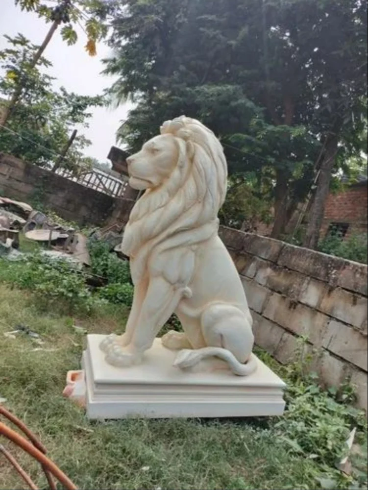 FIBRE LION SCULPTURES