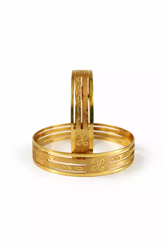 Carved Gold Bangle Set