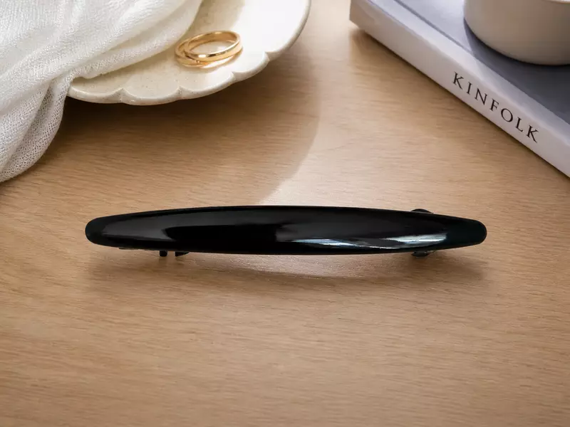 Matte Black Oval Hair Clip with Glossy Accent