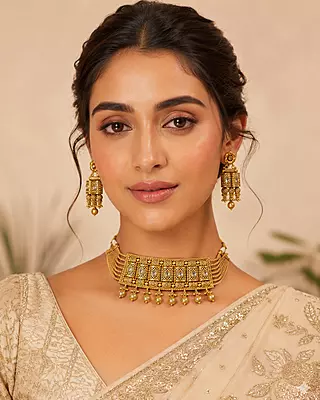 Kundan Rajvika Antique Filigree Choker Set
