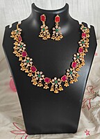 Flower red amd green small haram