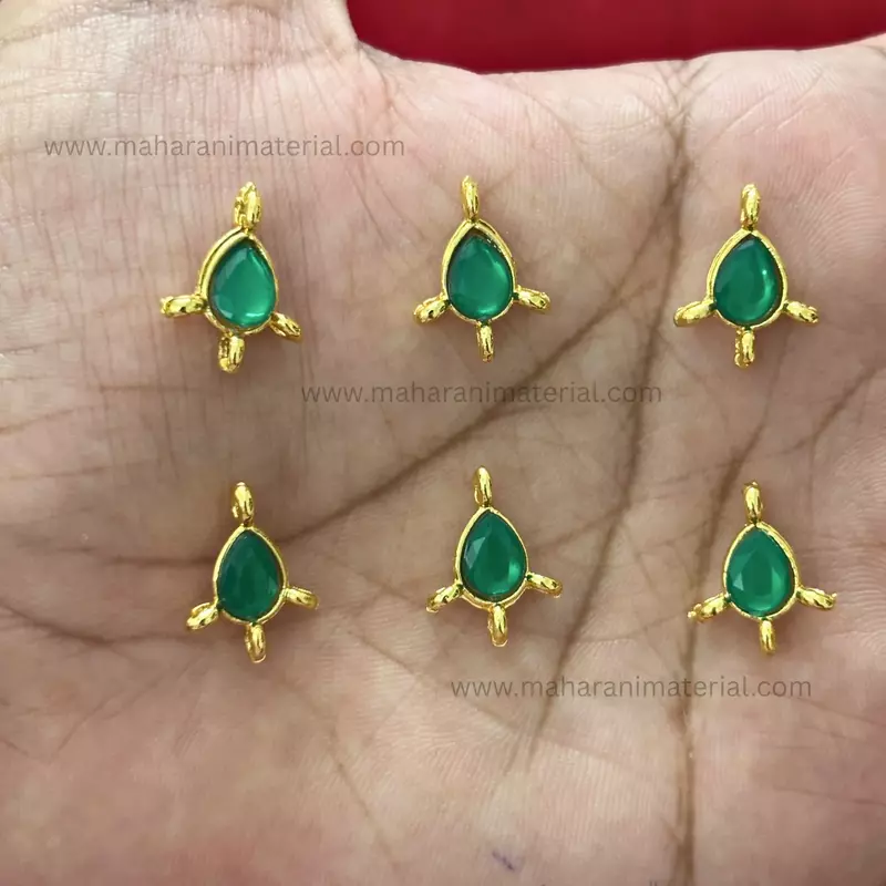 Kundan 4 Hook