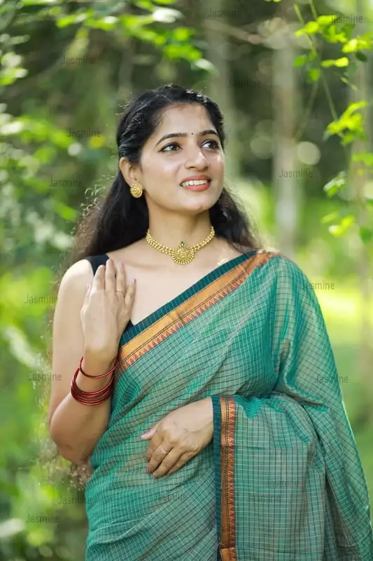 Nira - नीरा ( Authentic Narayanpet cotton sarees )