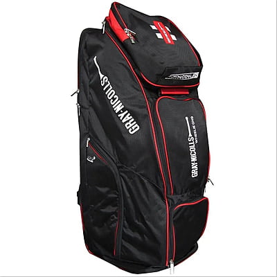 GRAY NICOLLS INTERNATIONAL GN9 BLACK KITBAGS - With Wheel